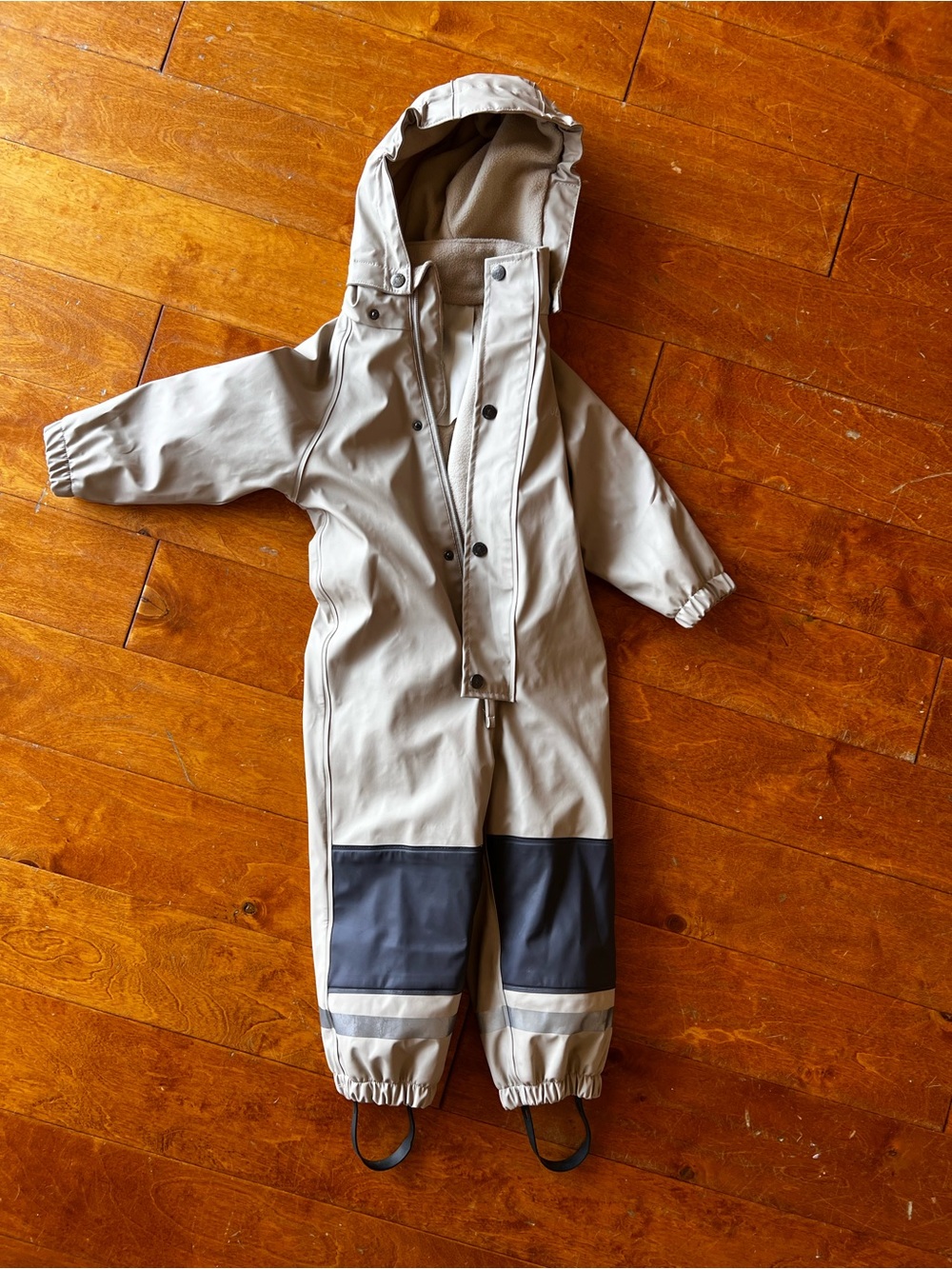 Kuling Waterproof One-Piece Rain Suit in Light Beige with Reflective Trim